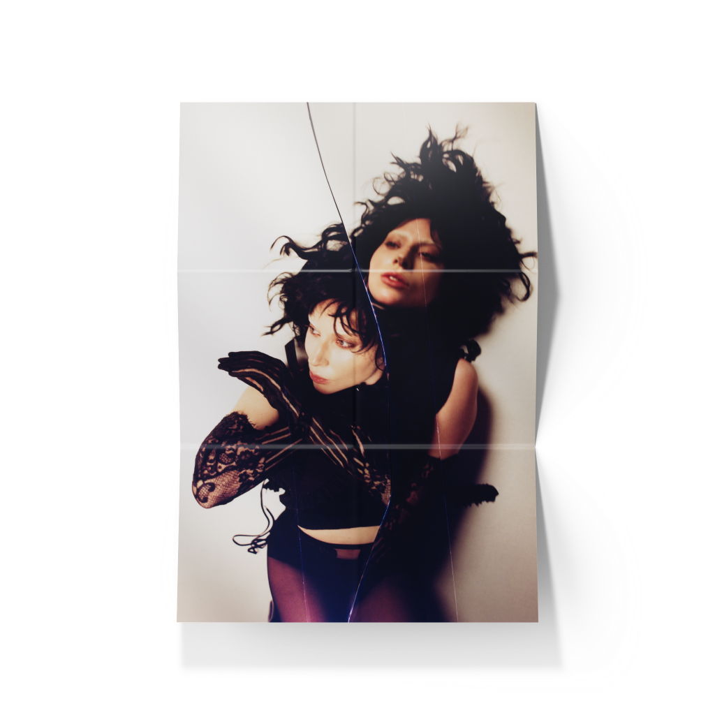 MAYHEM 002 Vinilo Color Plata Opaco con Portada Exclusiva, Poster y Track Exclusivo